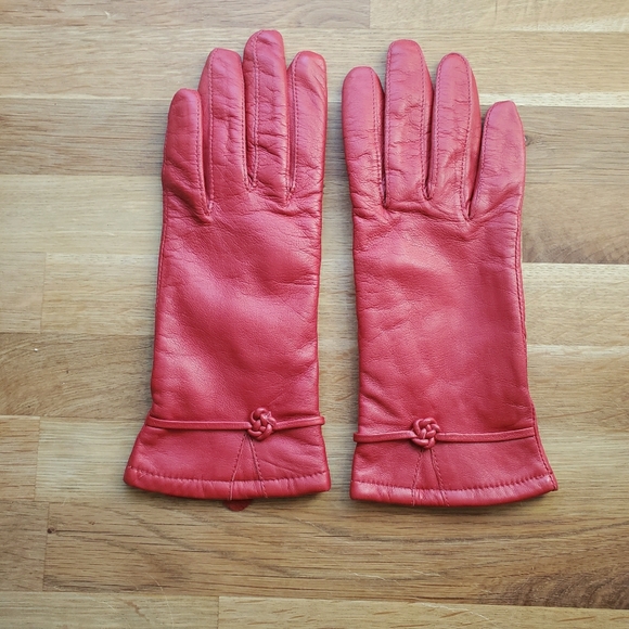 Red Leather Gloves - Picture 1 of 4